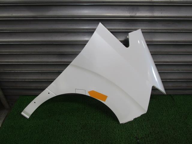【中古】中古部品 アルファード ANH10W 右ﾌﾛﾝﾄﾌｪﾝﾀﾞｰ 【3330540100-250424000110600】