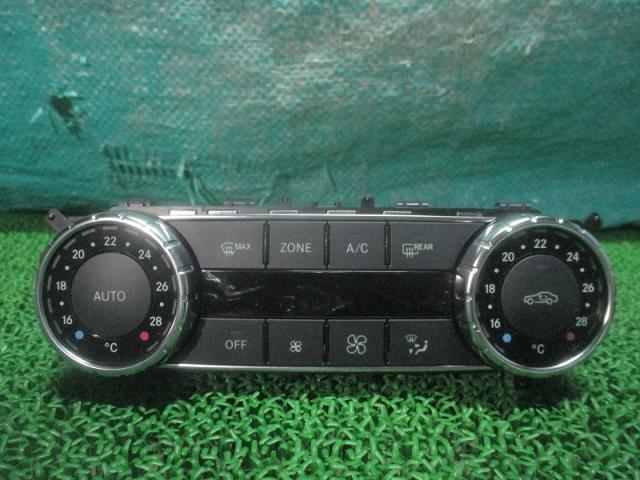 【中古】中古部品 ベンツ Cクラス 204347 A/Cｽｲｯﾁﾊﾟﾈﾙ 【3500080000-241212000360900】