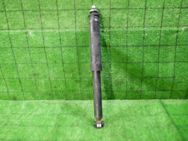 【中古】中古部品 ブレイド AZE154H 右ﾘｱｼｮｯｸｱﾌﾞｿｰﾊﾞｰ 【3330420100-250410000250700】