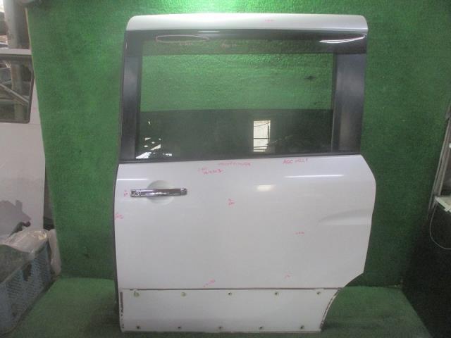 【中古】中古部品 セレナ FC26 左ﾘｱﾄﾞｱ 【3500080000-231204000513400】 18,929円