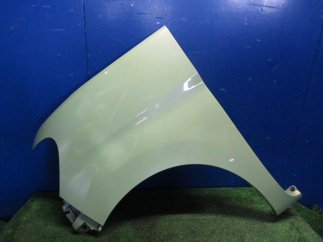 【中古】中古部品 タント LA610S 左ﾌﾛﾝﾄﾌｪﾝﾀﾞｰ 【3310270100-000014776510700】