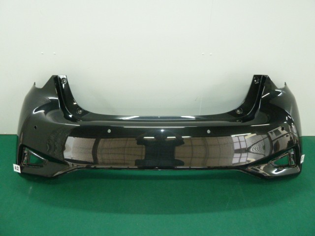 287321 ヴィッツ NSP130 リアバンパーフェイス | ヴィッツ ハイブリッド KSP130⁄NSP130⁄NSP135⁄NCP131 後期