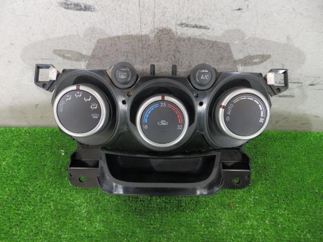 【中古】中古部品 デミオ DE3FS A/Cｽｲｯﾁﾊﾟﾈﾙ 【3260250000-000025057360900】