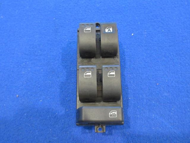 【中古】中古部品 ピクシススペース L575A ﾊﾟﾜｰｳｲﾝﾄﾞｳｽｲｯﾁ 【3310590000-000008831761900】