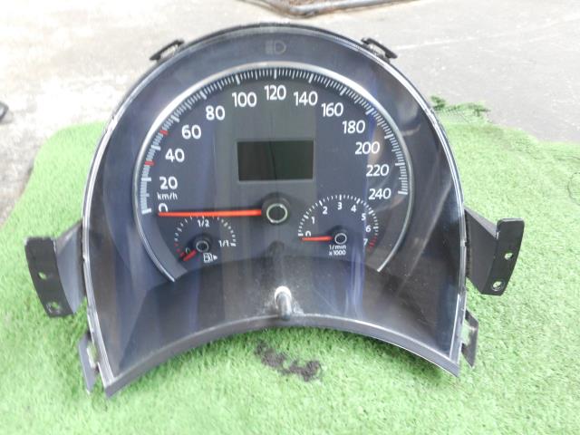 【中古】中古部品 VW ニュービートル 9CAZJ ｽﾋﾟｰﾄﾞﾒｰﾀｰ 【3330190100-000002148861400】