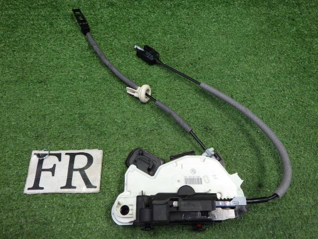 【中古】中古部品 VW ゴルフヴァリアント AUCHP 右フロントドアロックソレノイド 【3330200100-242508000064550】|e-cleマート