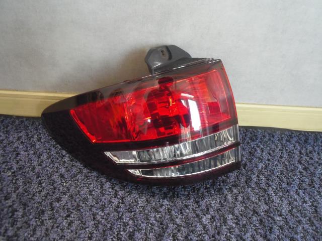 【中古】中古部品 エスティマ ACR40W 左ﾃｰﾙﾗﾝﾌﾟ 【3330440100-250502000115600】