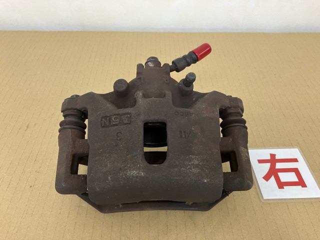 【中古】中古部品 サンバー TT2 右ﾌﾛﾝﾄｷｬﾘﾊﾟｰ 【3330460100-000001598844330】