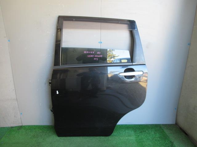 【中古】中古部品 ステラ LA100F 左ﾘｱﾄﾞｱ 【3330560100-250424000913400】