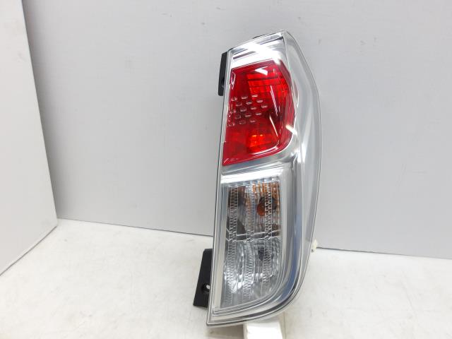 【中古】中古部品 デイズルークス B21A 右ﾃｰﾙﾗﾝﾌﾟ 【3310250100-000253015615500】