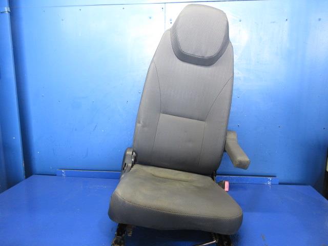 【中古】中古部品 キャンター FBA30 ﾄﾞﾗｲﾊﾞｰｼｰﾄ 【3310270100-000014760170500】