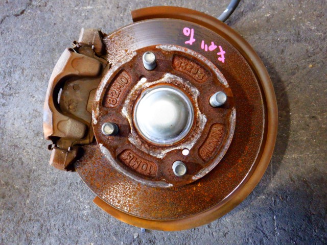 【中古】中古部品 キャリィ DA16T 右ﾌﾛﾝﾄﾅｯｸﾙﾊﾌﾞ 【3340140100-000024301044310】