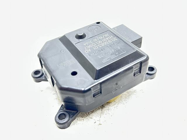 【中古】中古部品 VW ポロ 6RCBZ その他 モーター 【3310070100-000090753369400】