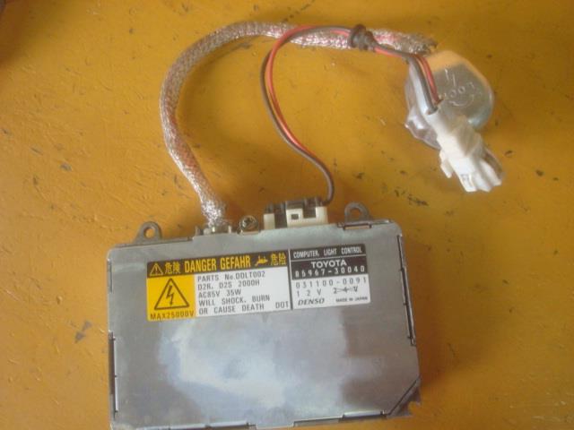【中古】中古部品 アルファード MNH10W ライトコントロールユニット 【3340220100-001395419210810】|e-cleマート