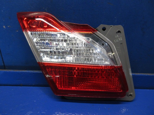 【中古】中古部品 シーマ HGY51 左ﾌｨﾆｯｼｬｰﾊﾟﾈﾙ 【3310270100-000014766115220】