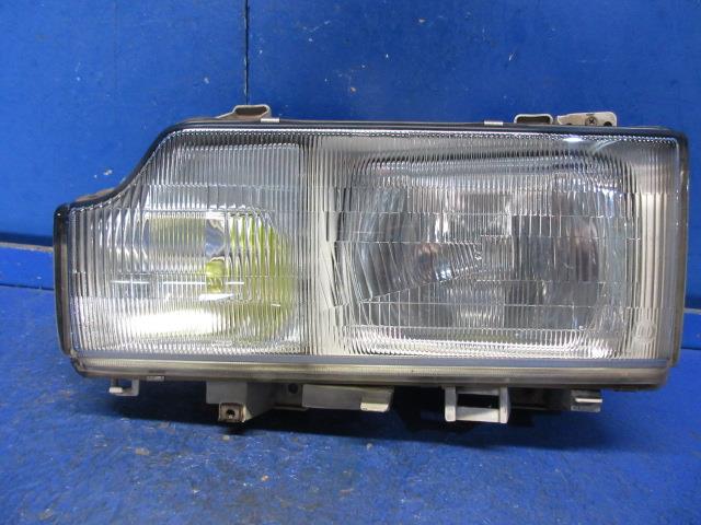 【中古】中古部品 UDトラクター CW631G 左ヘッドランプ 【3310270100-000014356810900】|e-cleマート