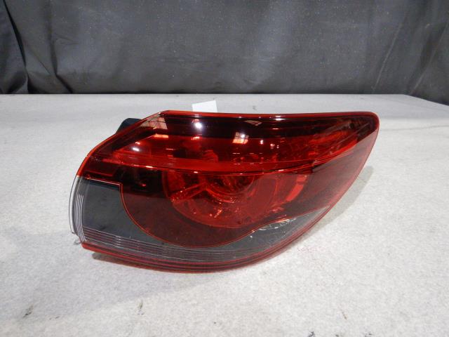 【中古】中古部品 アテンザ GJ2AW 右ﾃｰﾙﾗﾝﾌﾟ 【3330810100-250509000315500】