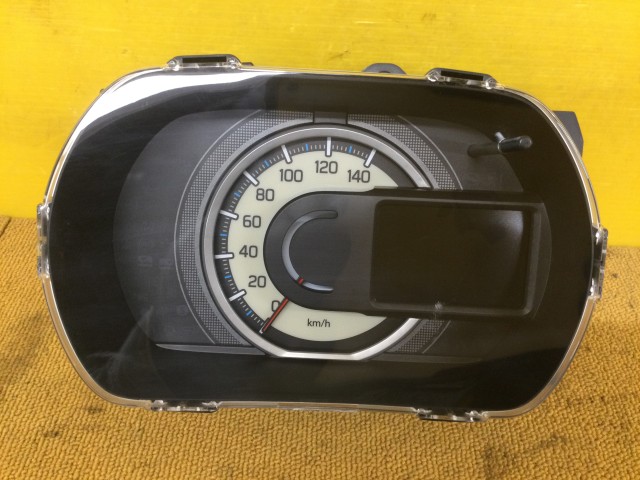 【中古】中古部品 スペーシア MK53S ｽﾋﾟｰﾄﾞﾒｰﾀｰ 【3330960100-000052479161400】