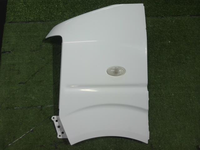 【中古】中古部品 NV100クリッパー DR64V 左ﾌﾛﾝﾄﾌｪﾝﾀﾞｰ 【3260460000-250508000410700】