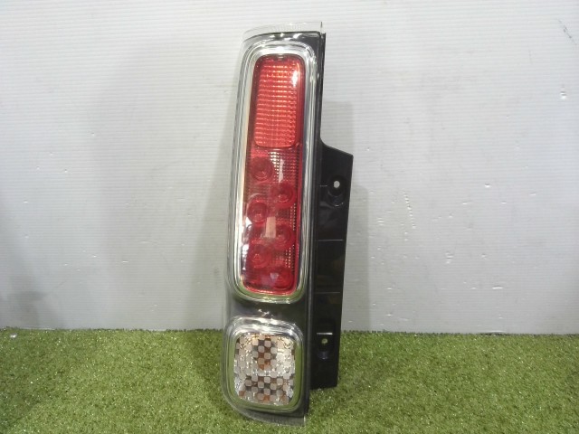【中古】中古部品 スペーシア MK53S 左ﾃｰﾙﾗﾝﾌﾟ 【3310090100-202505014615600】