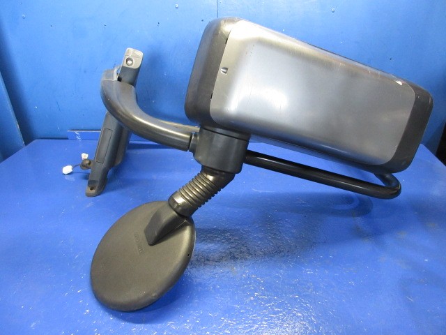 【中古】中古部品 ふそうトラクター FV64VJR 左ｻｲﾄﾞﾐﾗｰ 【3310270100-000014789313600】