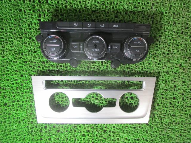 【中古】中古部品 VW ゴルフ AUCJZ A/Cｽｲｯﾁﾊﾟﾈﾙ 【3330540100-250512000260900】