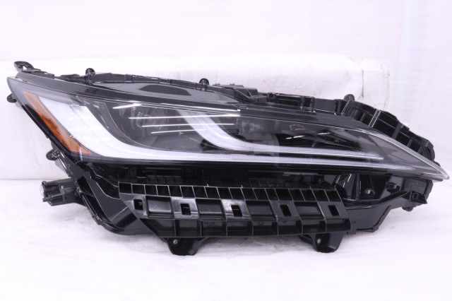 【中古】中古部品 ハリアー MXUA80 右ヘッドランプ 【3260520000-250513502010800】|e-cleマート