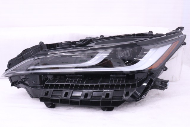 【中古】中古部品 ハリアー MXUA80 左ﾍｯﾄﾞﾗﾝﾌﾟ 【3260520000-250513501410900】