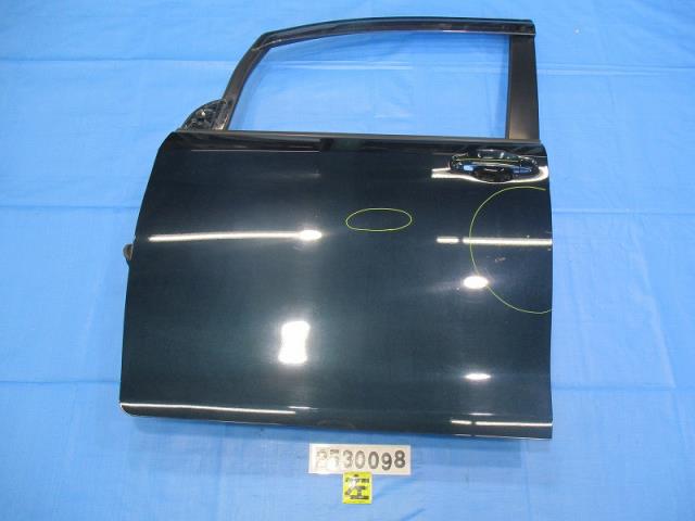 【中古】中古部品 ヴォクシー ZWR80G 左ﾌﾛﾝﾄﾄﾞｱ 【3310040100-000253009813200】