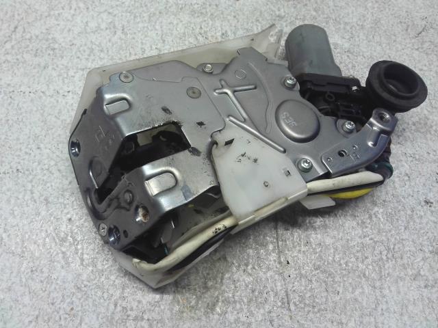 【中古】中古部品 セレナ HFC26 左ﾘｱｸﾛｰｻﾞｰﾄﾞｱﾓｰﾀｰ 【3310160100-000004369966130】