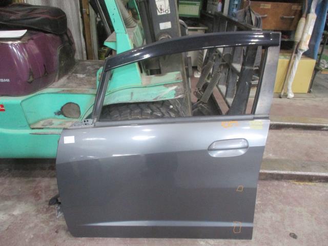 【中古】中古部品 フィットシャトル GP2 左ﾌﾛﾝﾄﾄﾞｱ 【3310160100-000004446613200】｜e-cleマート