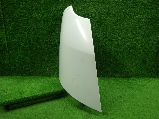 【中古】中古部品 NV350キャラバン CW8E26 右ﾌﾛﾝﾄｺｰﾅｰﾊﾟﾈﾙ 【3330250100-000000900711300】