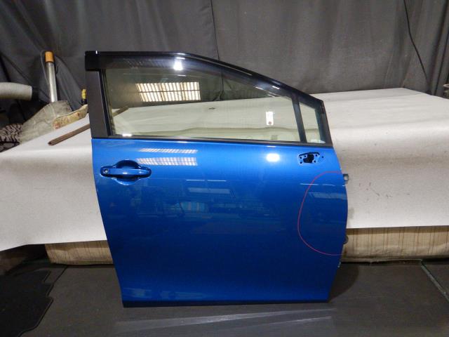【中古】中古部品 シエンタ NSP170G 右ﾌﾛﾝﾄﾄﾞｱ 【3330810100-250513000513100】