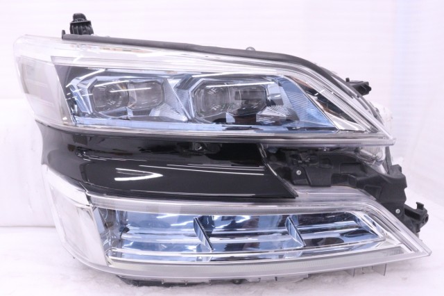 【中古】中古部品 ヴェルファイア AGH30W 右ﾍｯﾄﾞﾗﾝﾌﾟ 【3260520000-250515501510800】