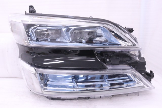 【中古】中古部品 ヴェルファイア AGH30W 右ﾍｯﾄﾞﾗﾝﾌﾟ 【3260520000-250515501210800】