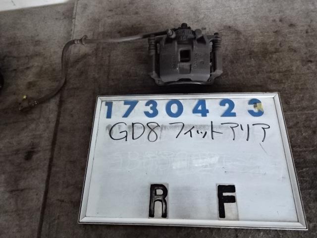 【中古】中古部品 フィットアリア GD8 右ﾌﾛﾝﾄｷｬﾘﾊﾟｰ 【3330980100-001373102144330】