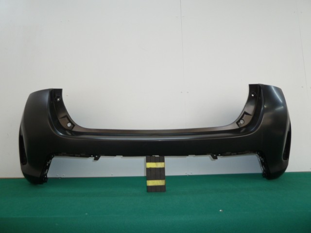 【中古】中古部品 オーリス ZRE186H ﾘｱﾊﾞﾝﾊﾟｰ 【3380050000-000037037715100】