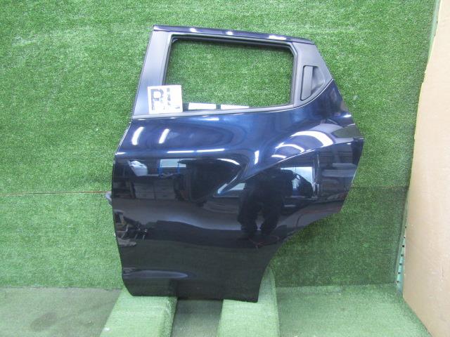 【中古】中古部品 ジューク YF15 左ﾘｱﾄﾞｱ 【3330200100-242576000013400】