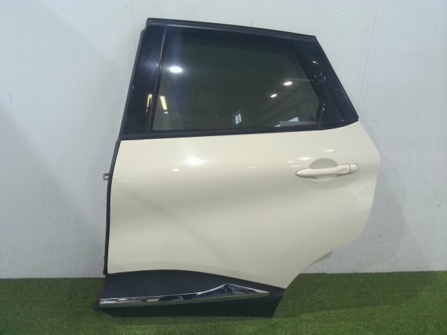 【中古】中古部品 ルノー キャプチャー 2RH5F 左ﾘｱﾄﾞｱ 【3310090100-202503132413400】
