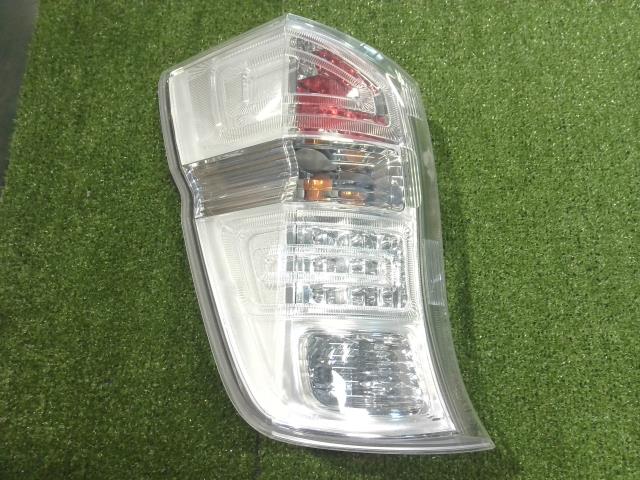 【中古】中古部品 ステップワゴン RK6 左ﾃｰﾙﾗﾝﾌﾟ 【3260460000-250516000115600】