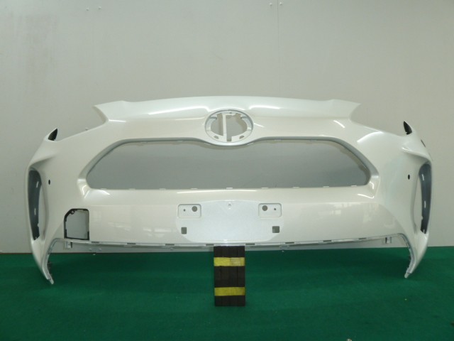 【中古】中古部品 ヤリスクロス MXPJ10 ﾌﾛﾝﾄﾊﾞﾝﾊﾟｰ 【3380050000-000037055310100】