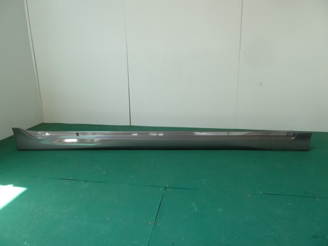 【中古】中古部品 ＳＡＩ AZK10 右ｻｲﾄﾞｽﾃｯﾌﾟ 【3380050000-000037066313700】
