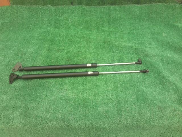 【中古】中古部品 ハイゼット S321V ﾊﾞｯｸﾄﾞｱﾀﾞﾝﾊﾟｰ 【3260240000-250522000377250】 6,437円