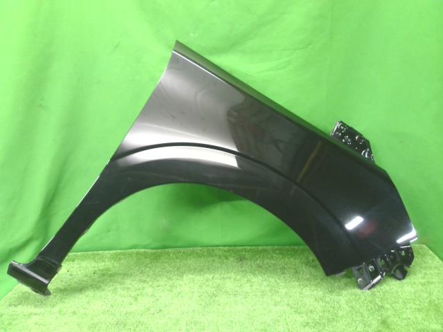 【中古】中古部品 セレナ GC27 右ﾌﾛﾝﾄﾌｪﾝﾀﾞｰ 【3310200100-000021900010600】