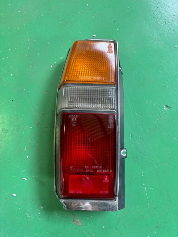 【中古】中古部品 マークII GX70G 左ﾃｰﾙﾗﾝﾌﾟ 【3310180100-250524500115600】 11,620円