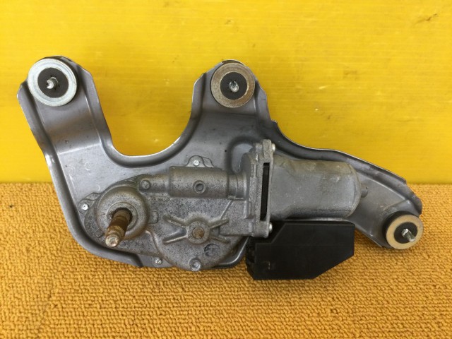 【中古】中古部品 プリウス ZVW55 ﾘｱﾜｲﾊﾟｰﾓｰﾀｰ 【3330960100-000052422761700】