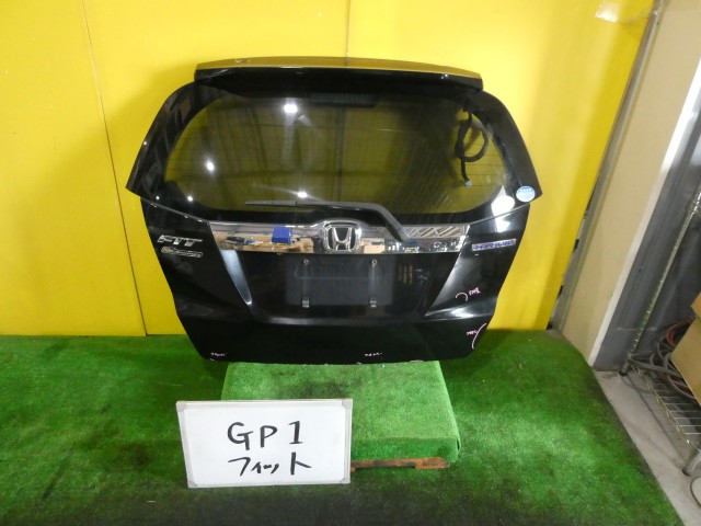 【中古】中古部品 フィット GP1 ﾊﾞｯｸﾄﾞｱ 【3331010600-250501001815800】