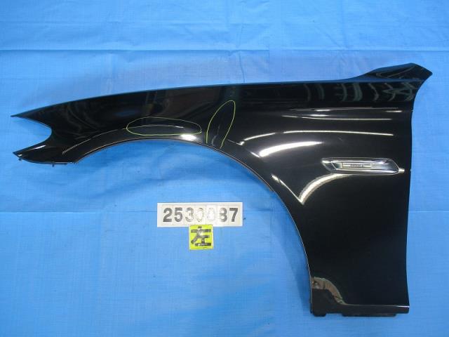 【中古】中古部品 BMW 5シリーズ FW20 左ﾌﾛﾝﾄﾌｪﾝﾀﾞｰ 【3310040100-000253008710700】