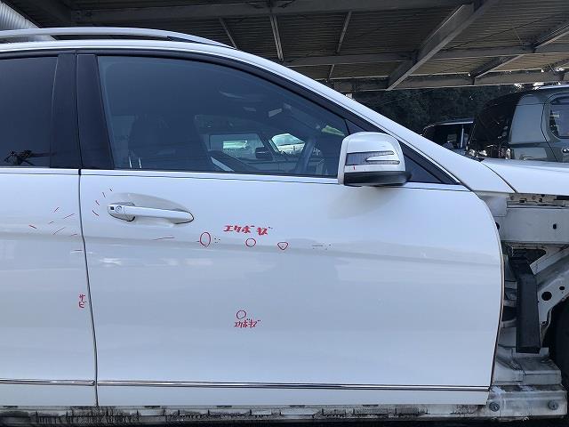 【中古】中古部品 ベンツ Cクラス 204248 右ﾌﾛﾝﾄﾄﾞｱ 【3310070100-0000Y0766813100】