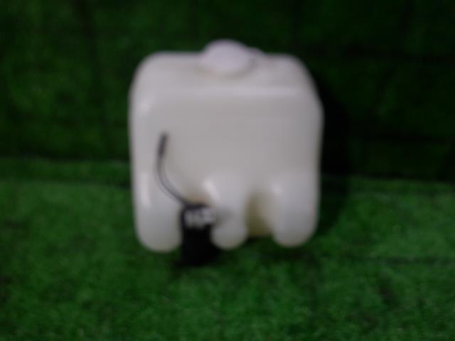 【中古】中古部品 キャリィ DD51T ｳｫｯｼｬｰﾀﾝｸ 【3330420100-250426000467300】